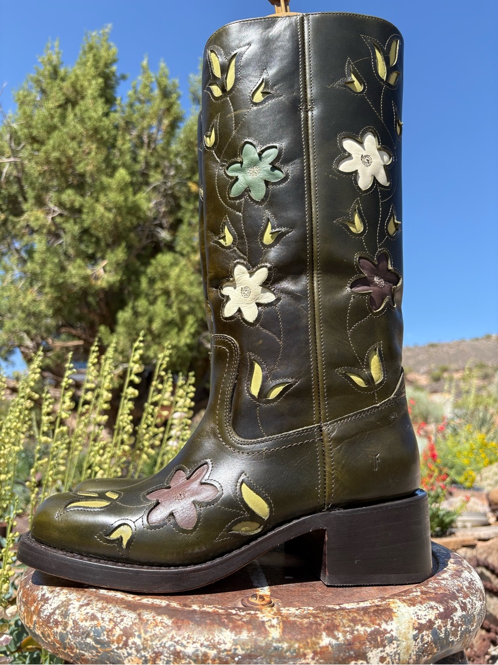 NWOT FRYE x Anthropologie Campus 14L Green Floral Cutout Boots - Picture 4 of 16